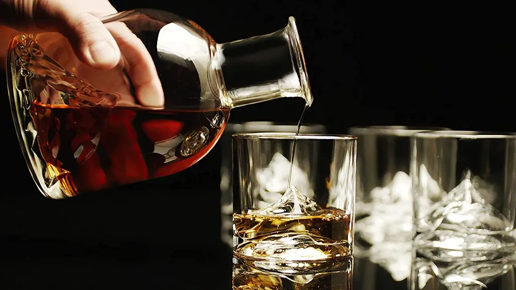 Everest Whisky Gläser, 4 Stück - Image 5